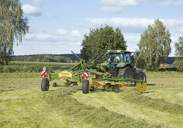 KRONE Swadro med to rotorer og sideavlegging