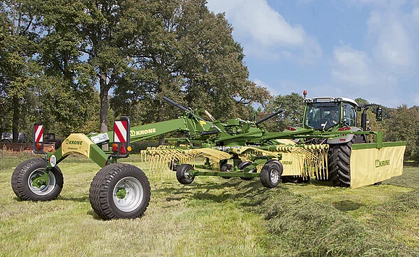 KRONE Swadro med to rotorer og sideavlegging