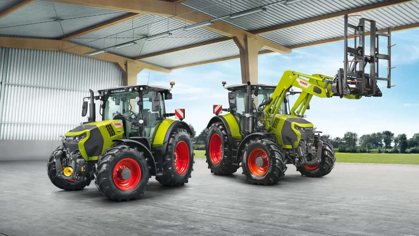 CLAAS ARION 5 CMATIC med redskap i produsentens pressebilder fra 2026