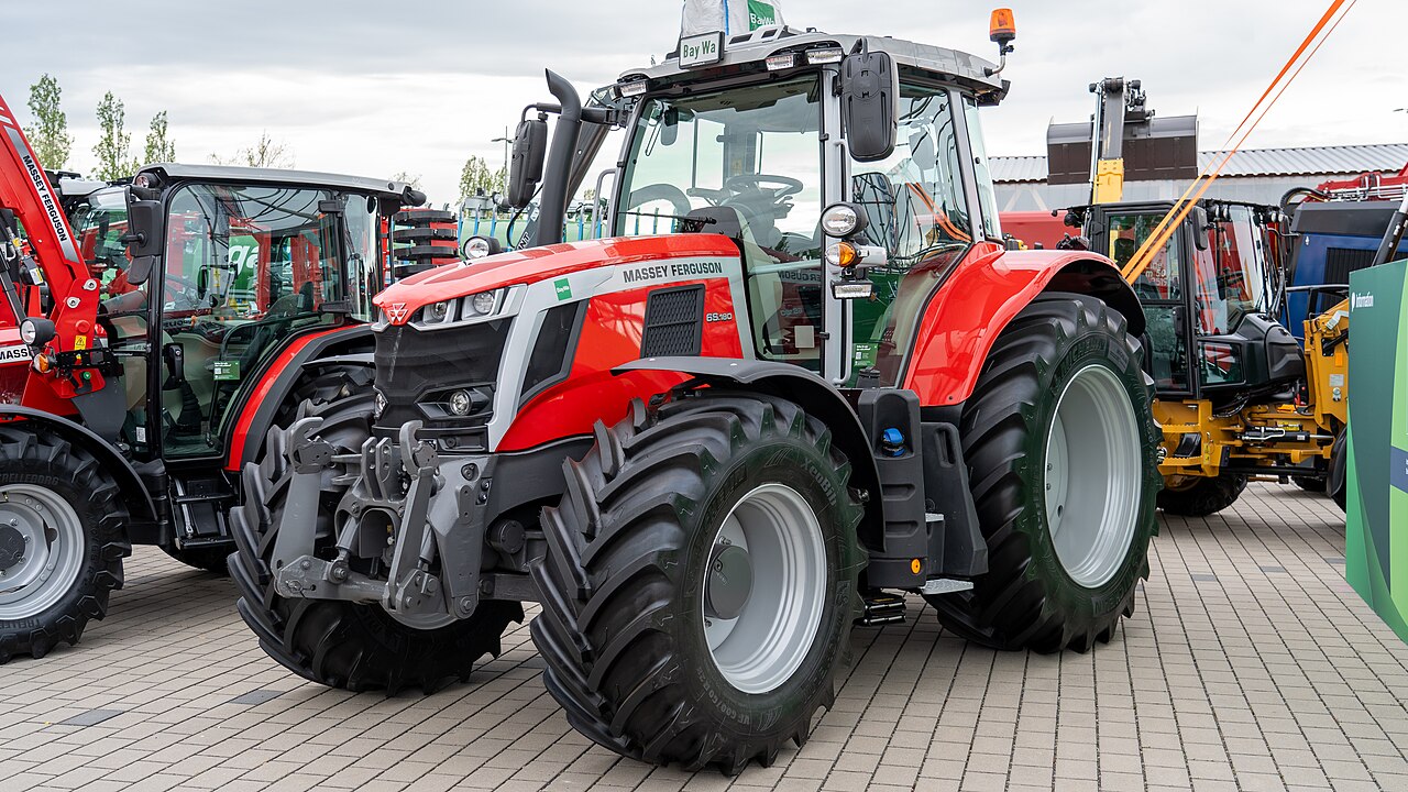 Massey Ferguson 6S.180 på agra 2024 i Tyskland